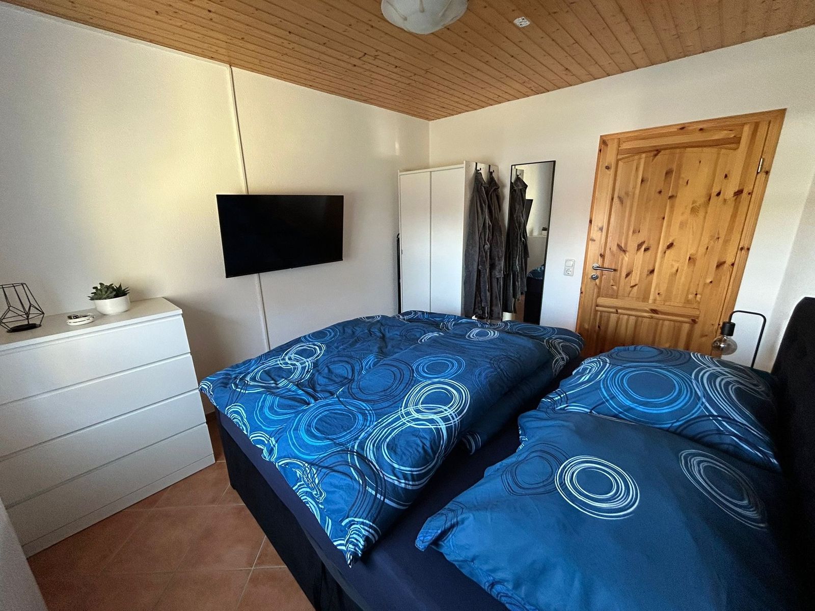 Zweites Schlafzimmer von Emma mit Smart-TV