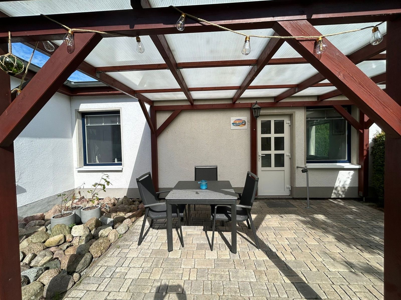 Überdachte Terrasse der Ferienwohnung Mariechen