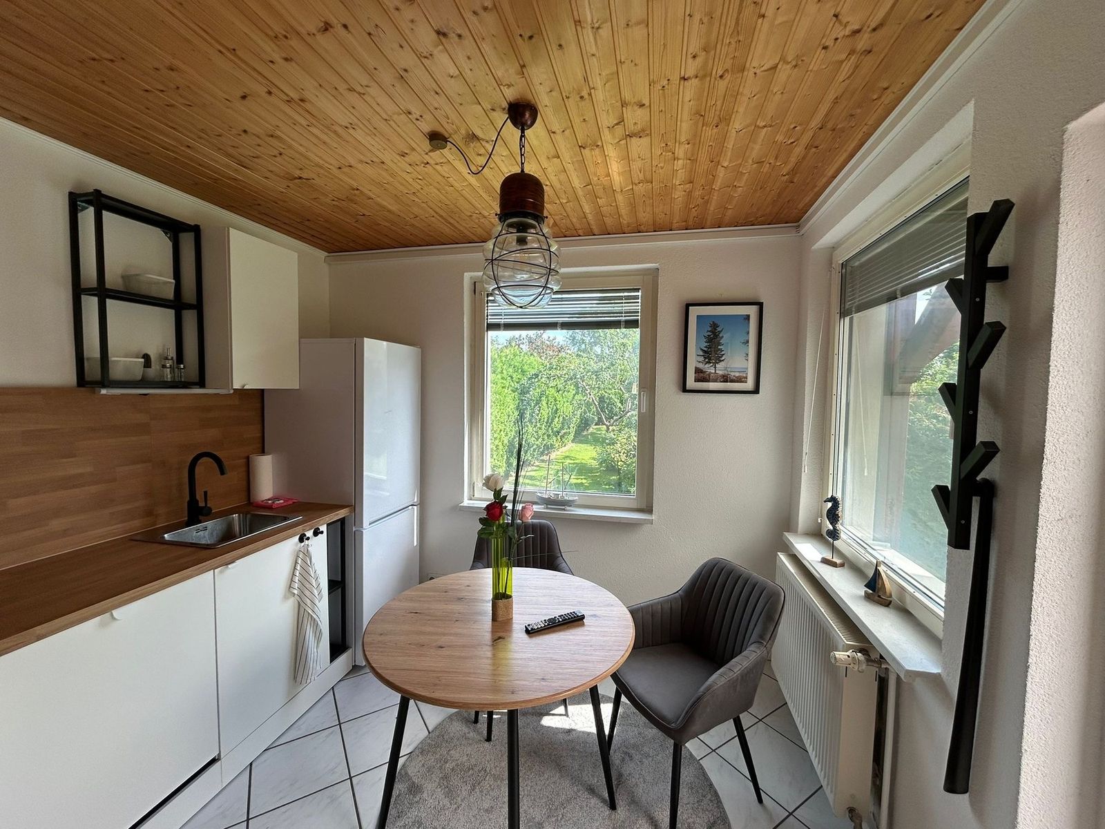 Helle Wohnküche der Ferienwohnung Mariechen